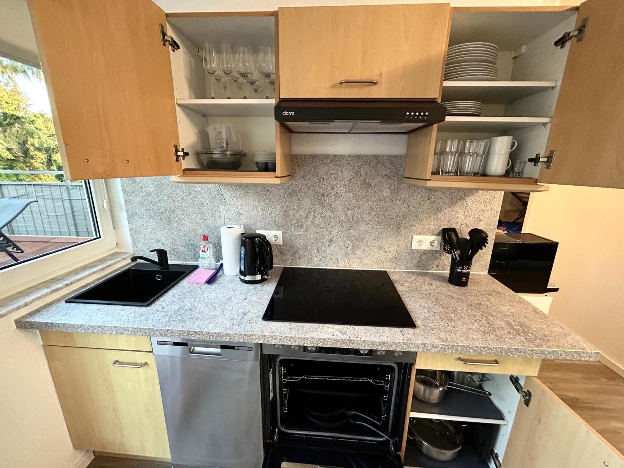 Lgh-Moderne, Ruhige Wohnung, Naehe Zum Flughafen Und Autobahn, 24H-Self-Check-In, Vollausgestattet, Disneyplus, Waschmaschine Langenhagen  Exterior photo